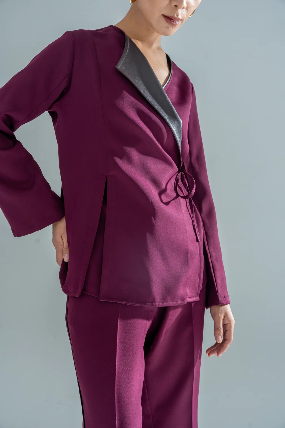 A Line’s Classy Collar Top